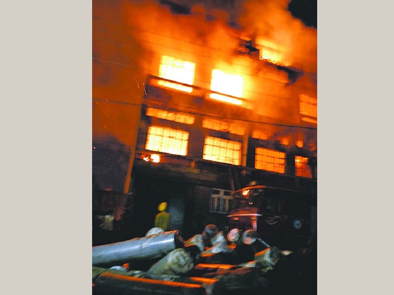 fire, fire in hoseiry factory, fire in ludhiana factory