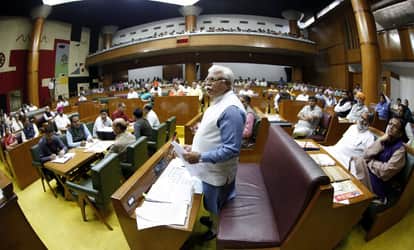 counter attack of CM on congress for exclusion of all party meeting