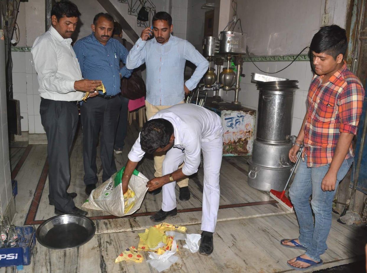 mawa sample taken, 40kg polythene seized