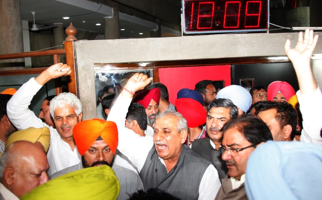 syl issue, satluj yamuna link canal, punjab assembly session, inld mla
