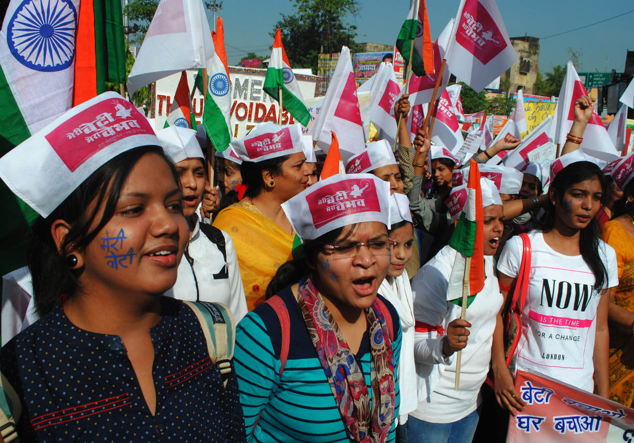  Students came on the road against violence against women
