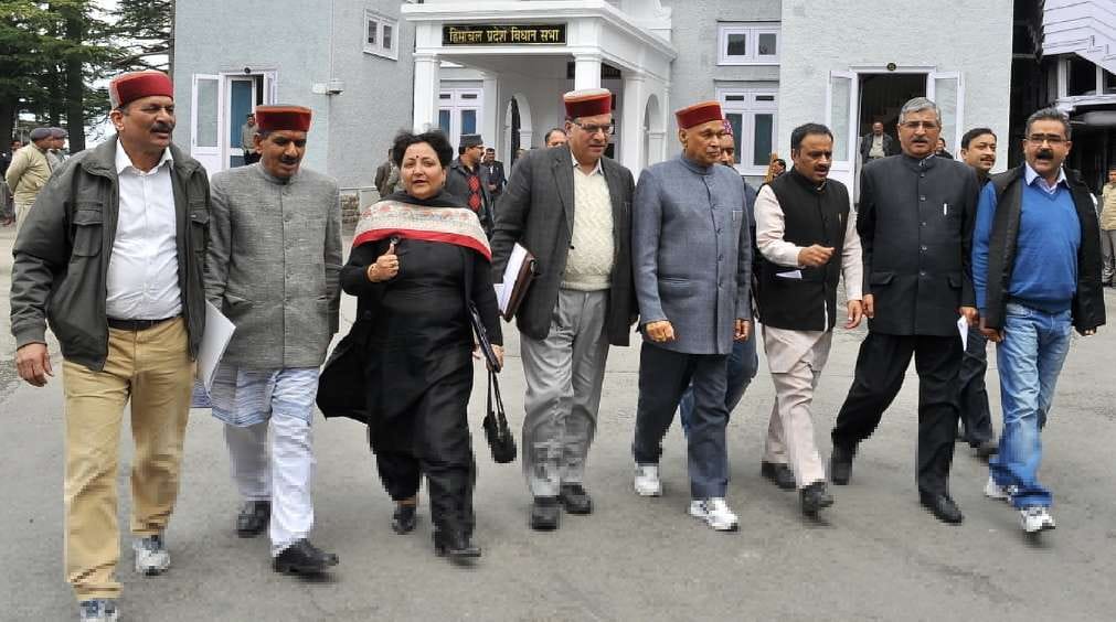 opposition stages walkout in himachal assembly