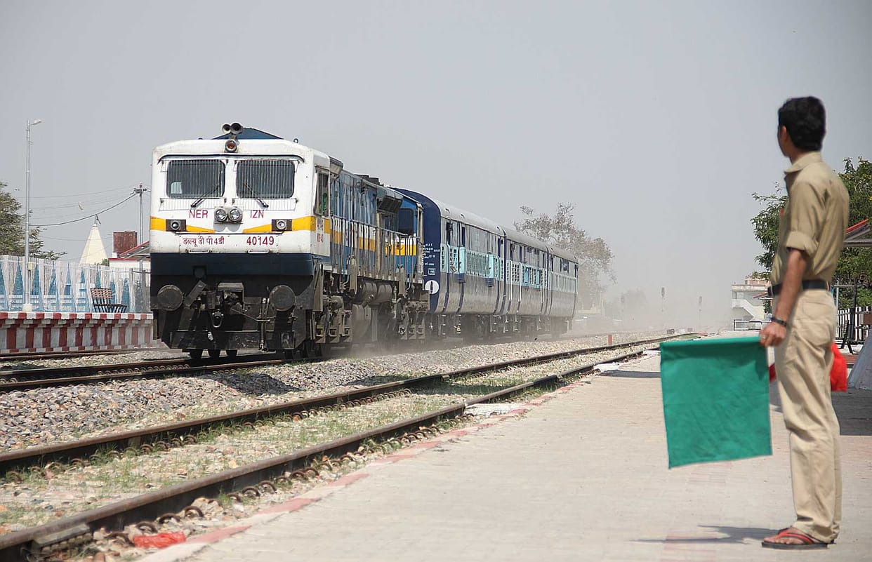 27 minutes from Ramganga Budaun Special arrived Speed Trial