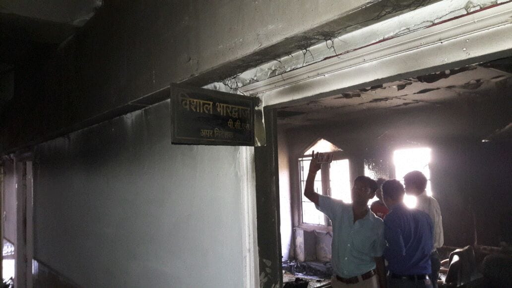indirabhawan lucknow caught fire