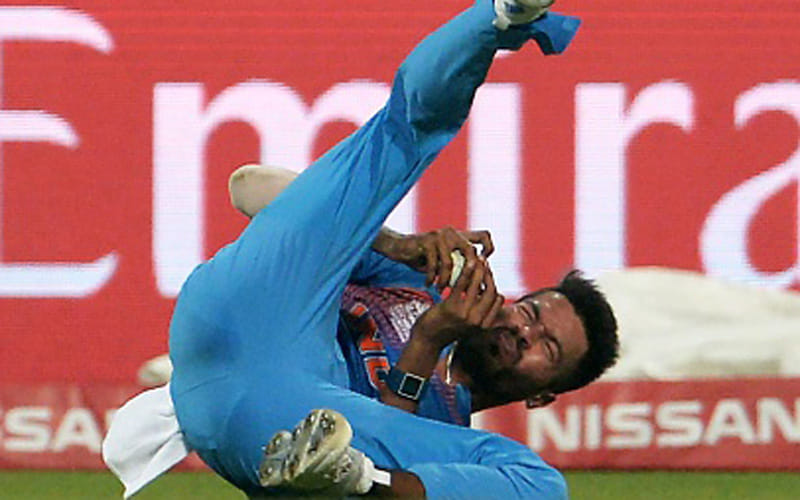 hardik pandya's good catch was first wicket for india
