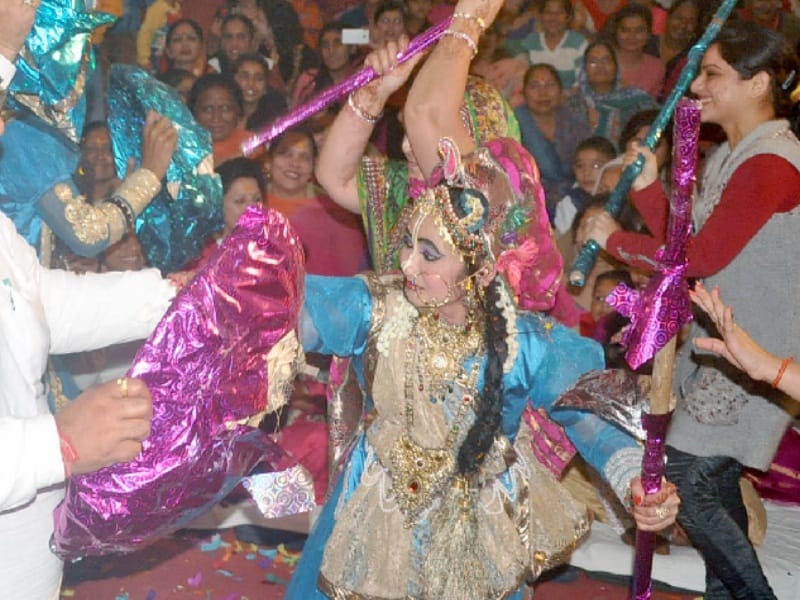 flower holi, flower holi in pathankot, mathura holi in pathankot, pathankot, amritsar
