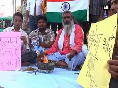 Special prayers held ahead of Indo-Pak match 