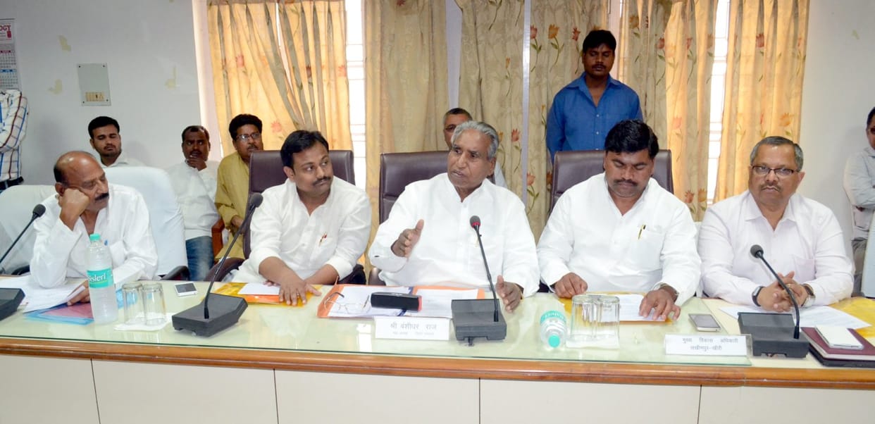 District Panchayat will Construction of new stores