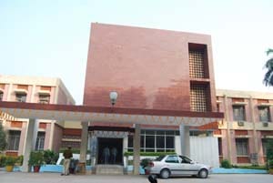MNNIT director , Proctor came face to face