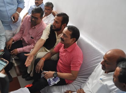Don Munna Bajrangi wants to join politics.