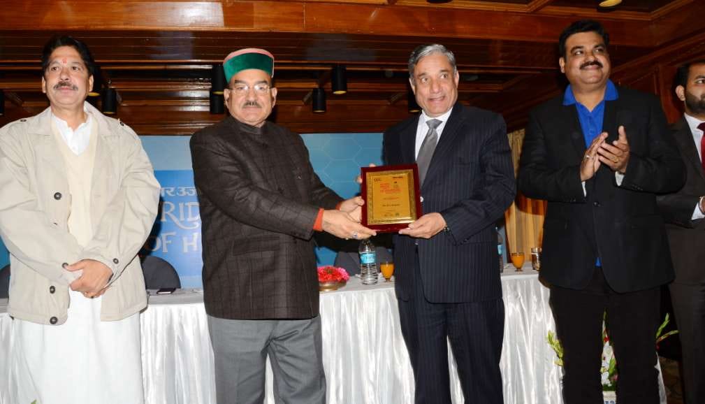 amar ujala pride of himachal award distribution to doctors in hotel holiday home