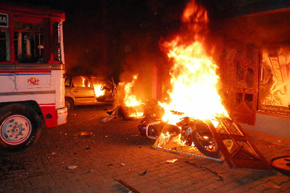 Violent protest in Mawana after murder of SP leader