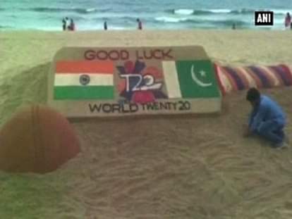 Sand artist creates sculpture for Indo-Pak match 