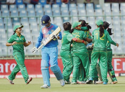 India vs Pakistan: Women Team At Kotla 