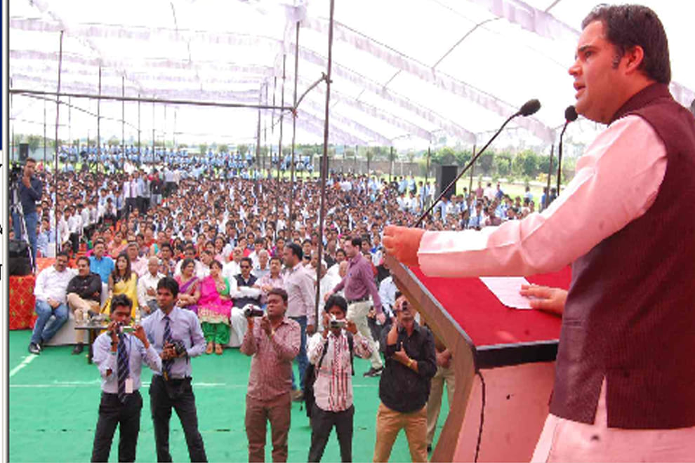Youth must enter politics to bring change