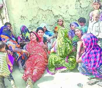 Cut the throats of husband in front of women 