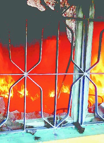 Khusrau degree rise in college lab Sholay