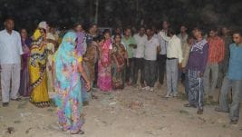 Bonfire throwing uprooted The fierce people, Hungama
