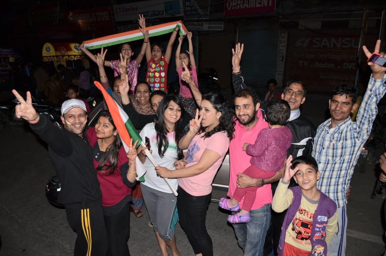 t20 world cup india beat pakistan, celebration in doon