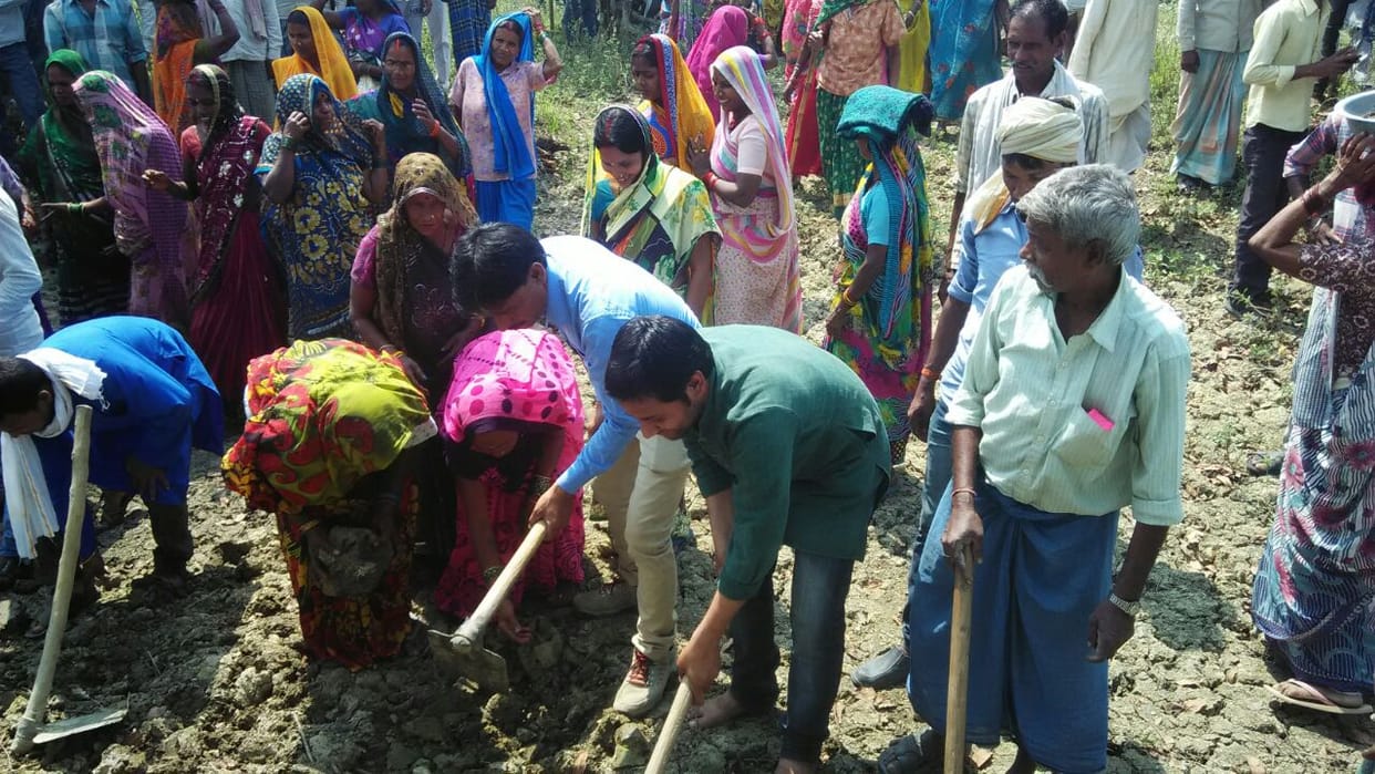 Cleaning of water bodies of youths