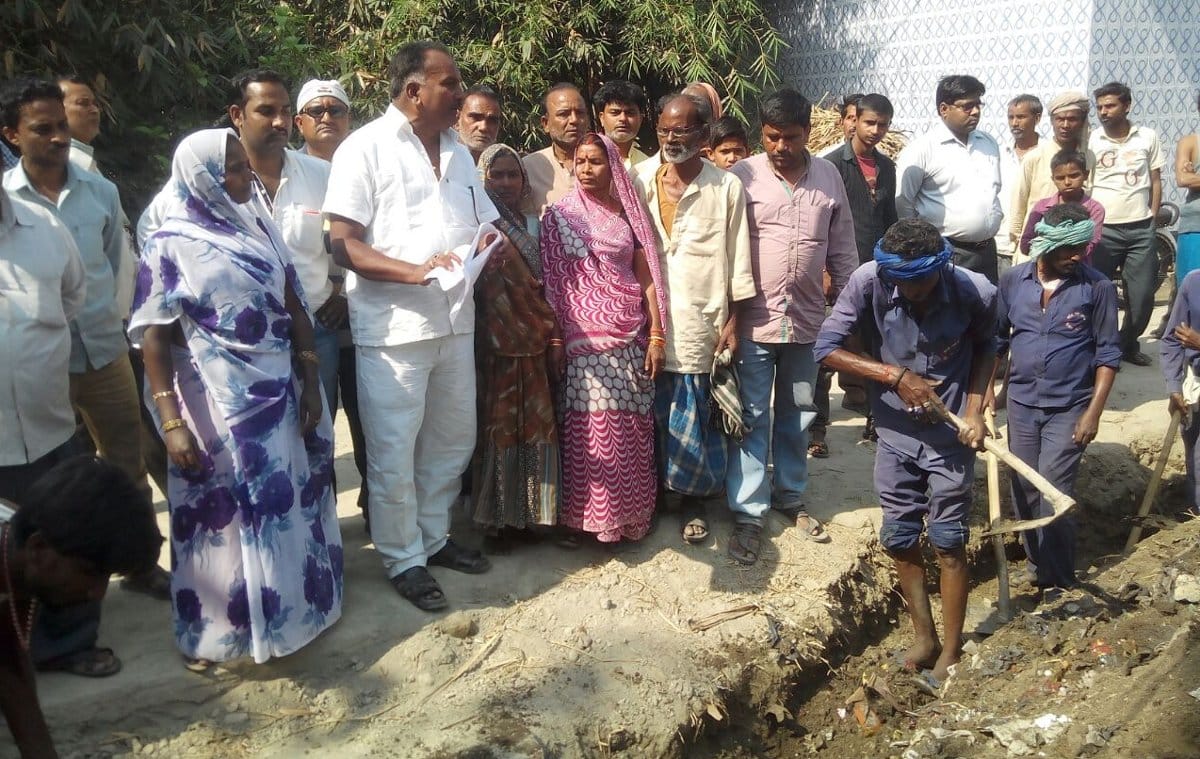 Nagar Panchayat, cleaning the drain routed