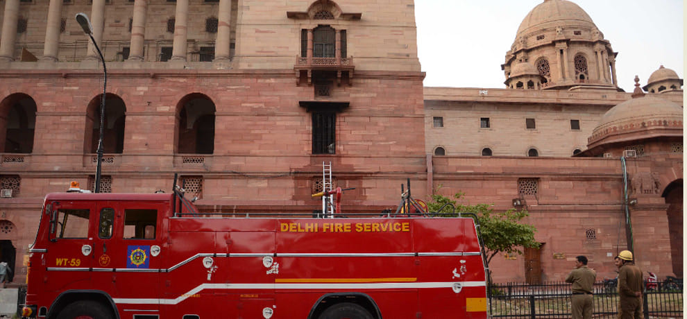 Fire broke out in North Block due to underground cable; fire now under control