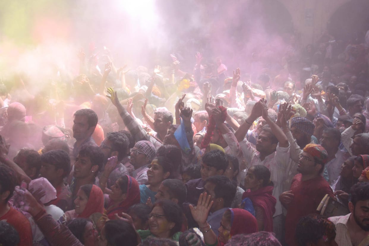 celebrate holi peacefully: SSP