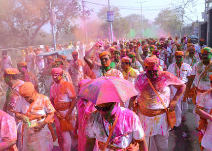 holi in goverdhan