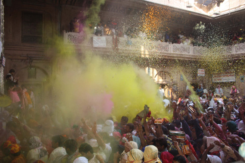 Holi celebration begins in Vrindaban 