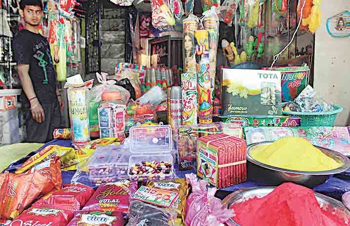 pichkariyan in market