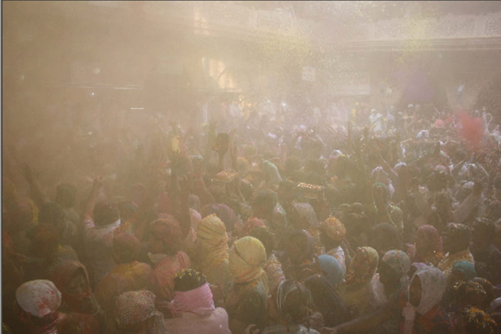 Holi celebration begins in Vrindaban 