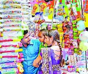 Doraemon and Chhota Bheem pichkari boom