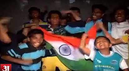 Fans celebrate as India beat Pak in World T20 