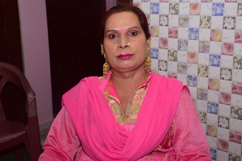 eunuch educates children in haldwani 