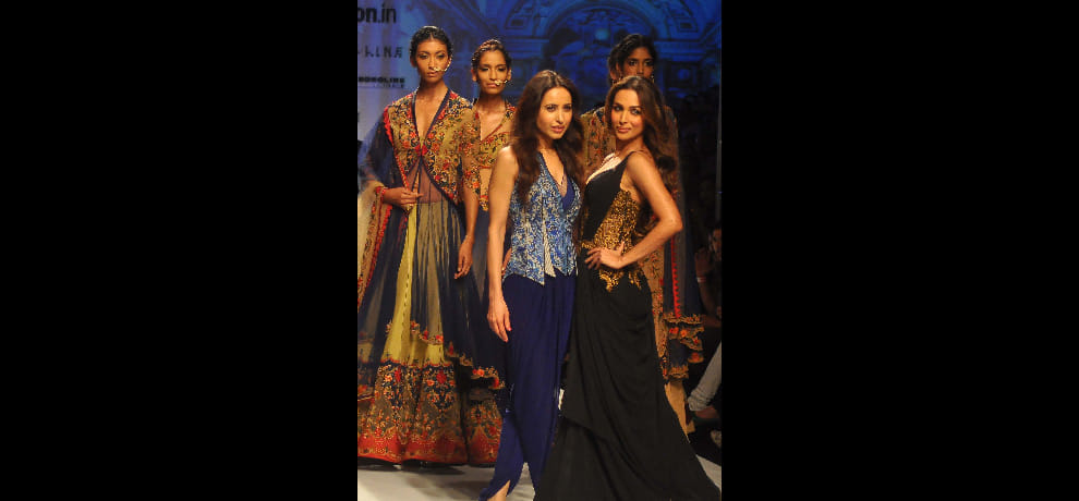 malaika arora khan on Ramp in amzon india fashion week