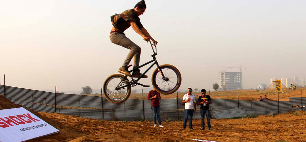 Mountain Biking Adventure, 2500 Crazy took part in this