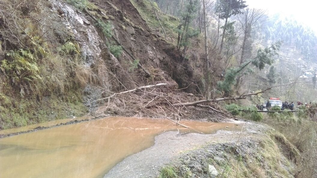 in picture rain-snow havoc in Jammu