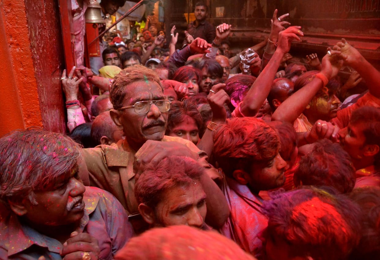 Abir-Gulal was red Kashi