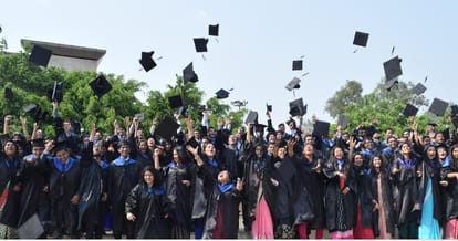 samriti irani, iim, steev jobs, post graduate diploma, campus news, rohtak