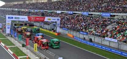truck racing speed of 130 kilometers per hour