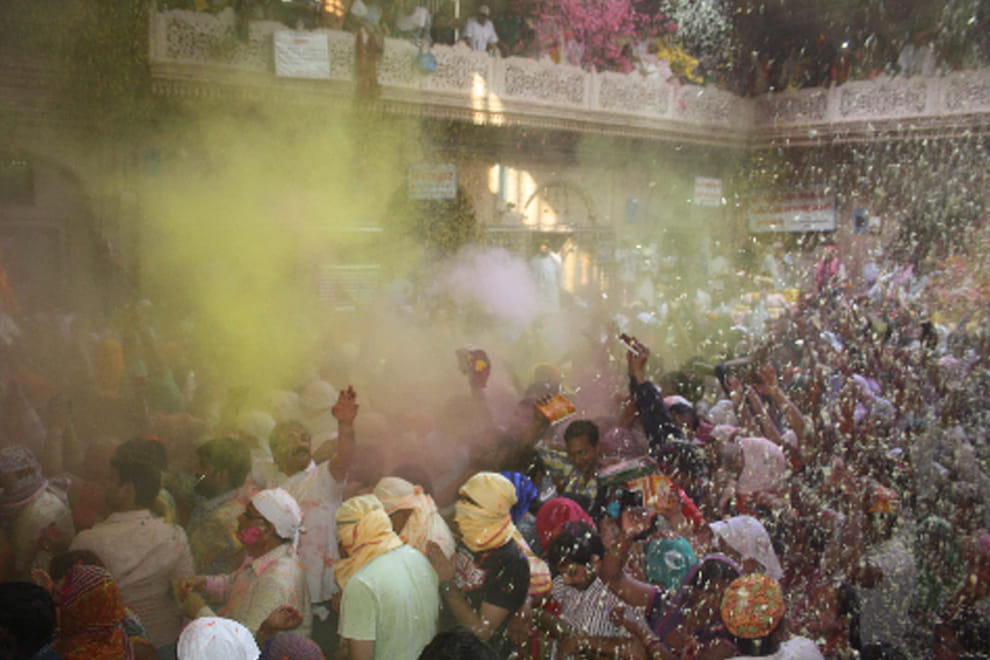 Holi celebration begins in Vrindaban 