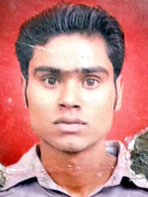 The young man died in the accident in Shahjahanpur Mailani