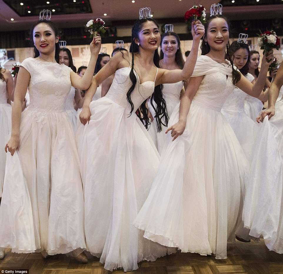 Chinese high-profile family ball dance by girls