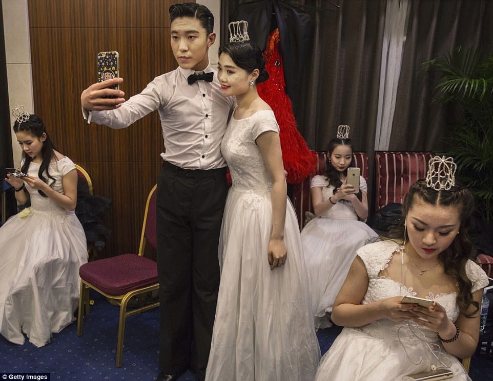 Chinese high-profile family ball dance by girls