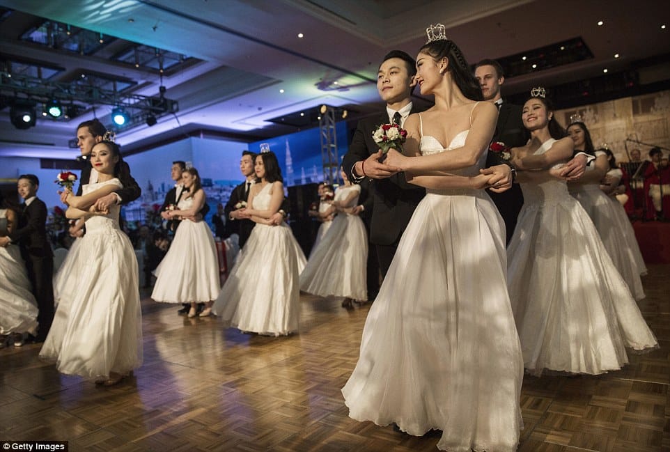 Chinese high-profile family ball dance by girls