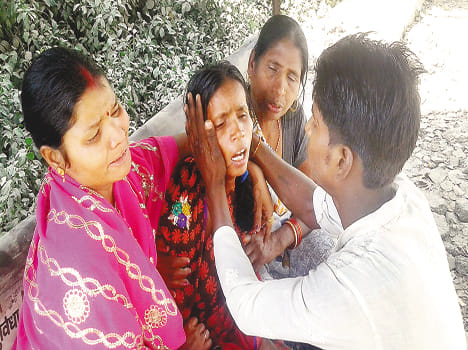 Girlfriend gave reject the life slip by train