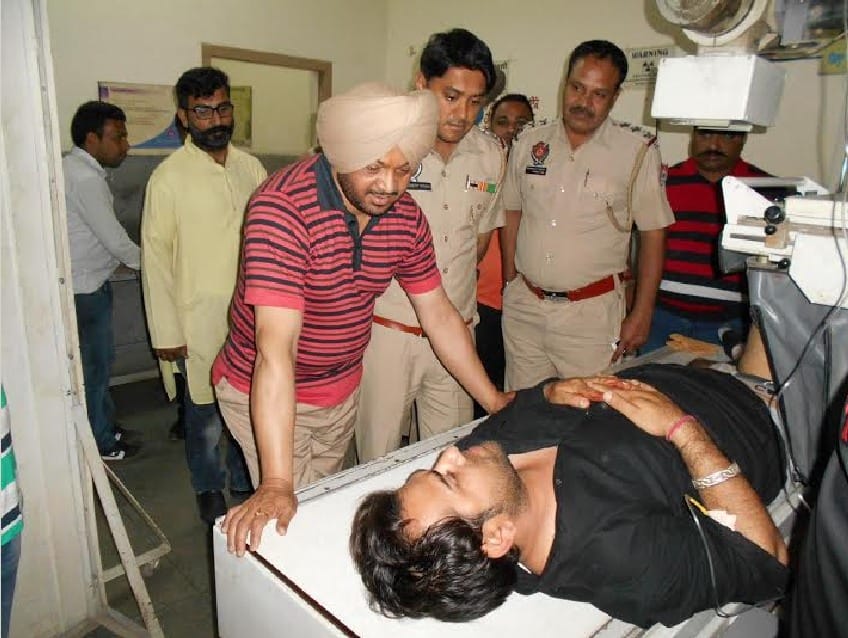 firing news, bhajyumo leader firing, kapurthala news, phagwara news, punjab