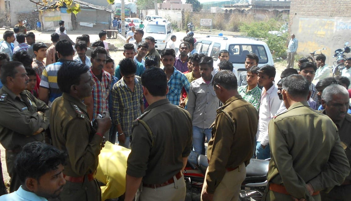 Hisar illegal Khurde dispute lasted bullets