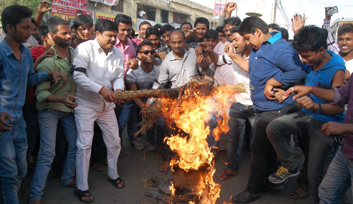 FM's effigy