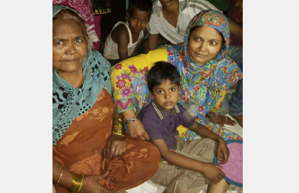 kidnap kid become free by daring of girl students